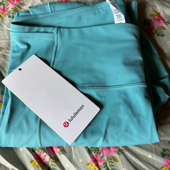{Lululemon} Fast and Free HR 25” Tight/Legging NWT size 14 - Picture 2 of 9